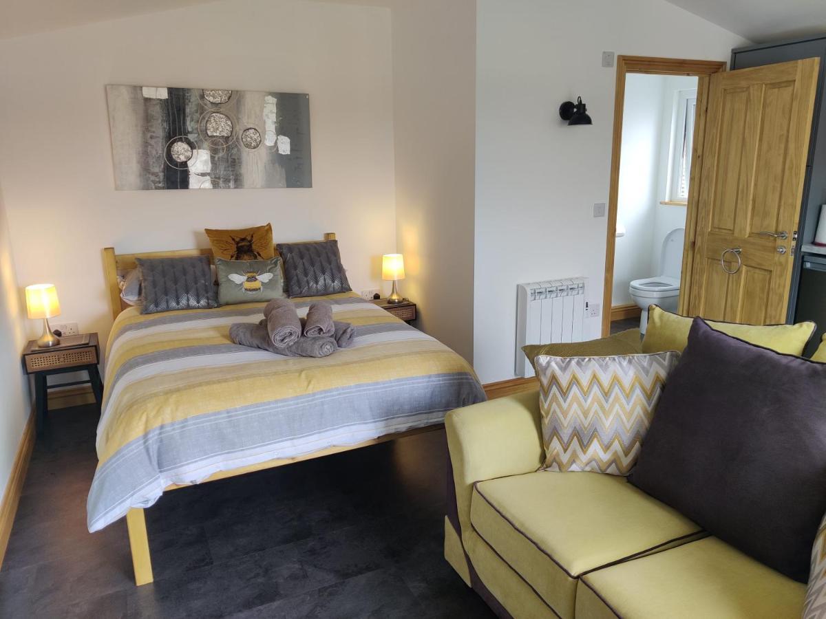 Bumble Bee Cabin Bootle  Zewnętrze zdjęcie